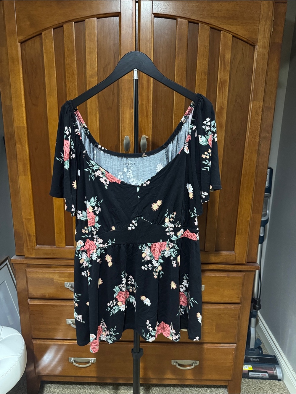 torrid Black Floral Scoop-Neck Tunic